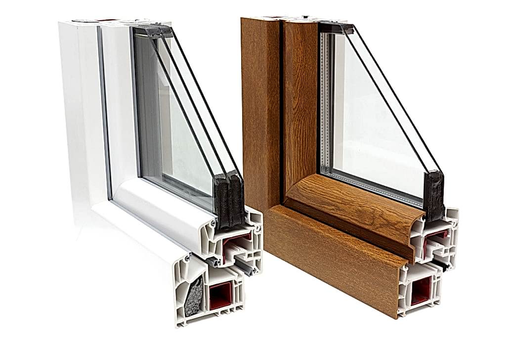 Fenster aus Kunststoff sind in vielen verschiedenen Farben und Holzdekoren erhältlich.