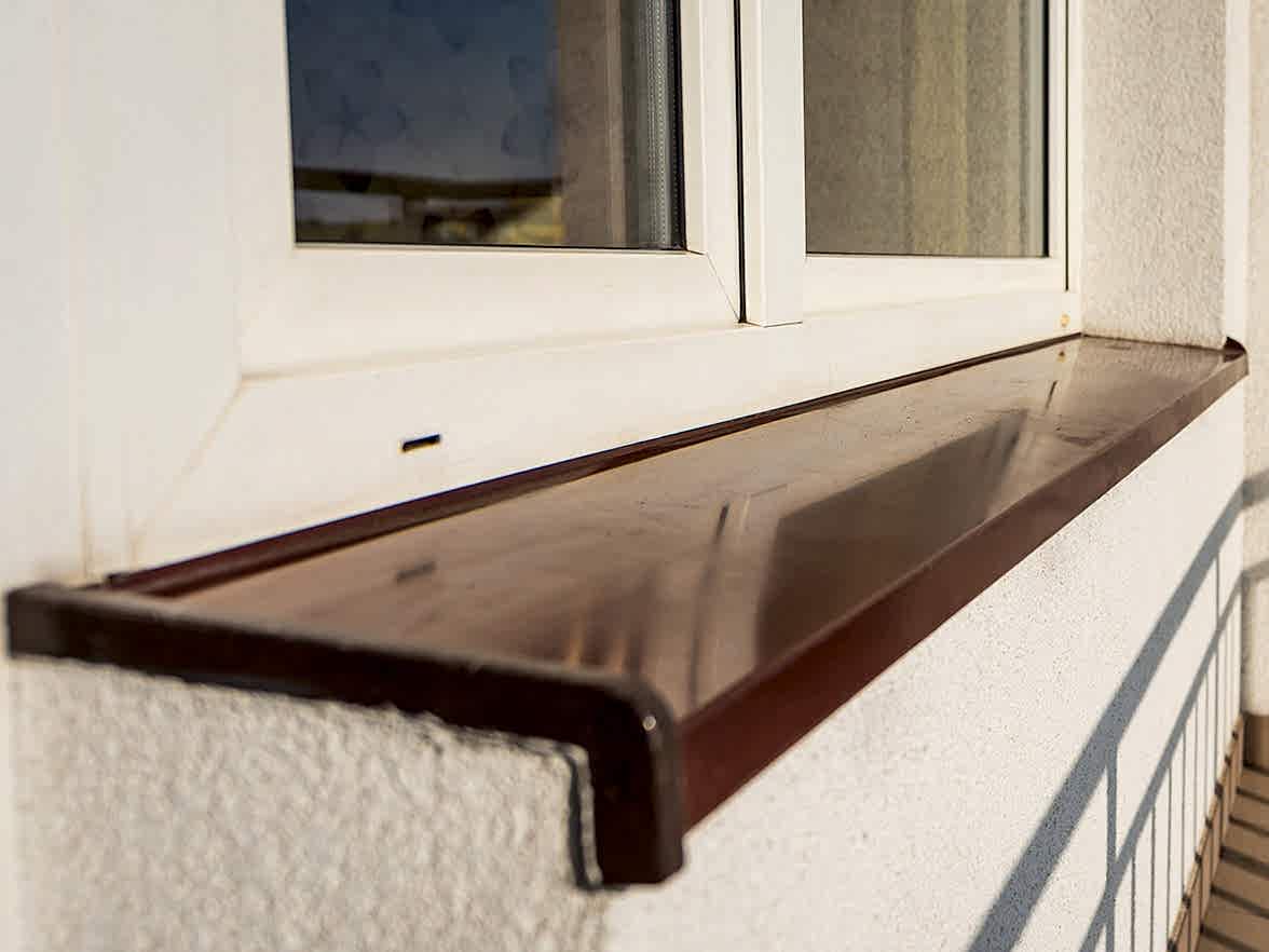 Fensterbank aus Metall